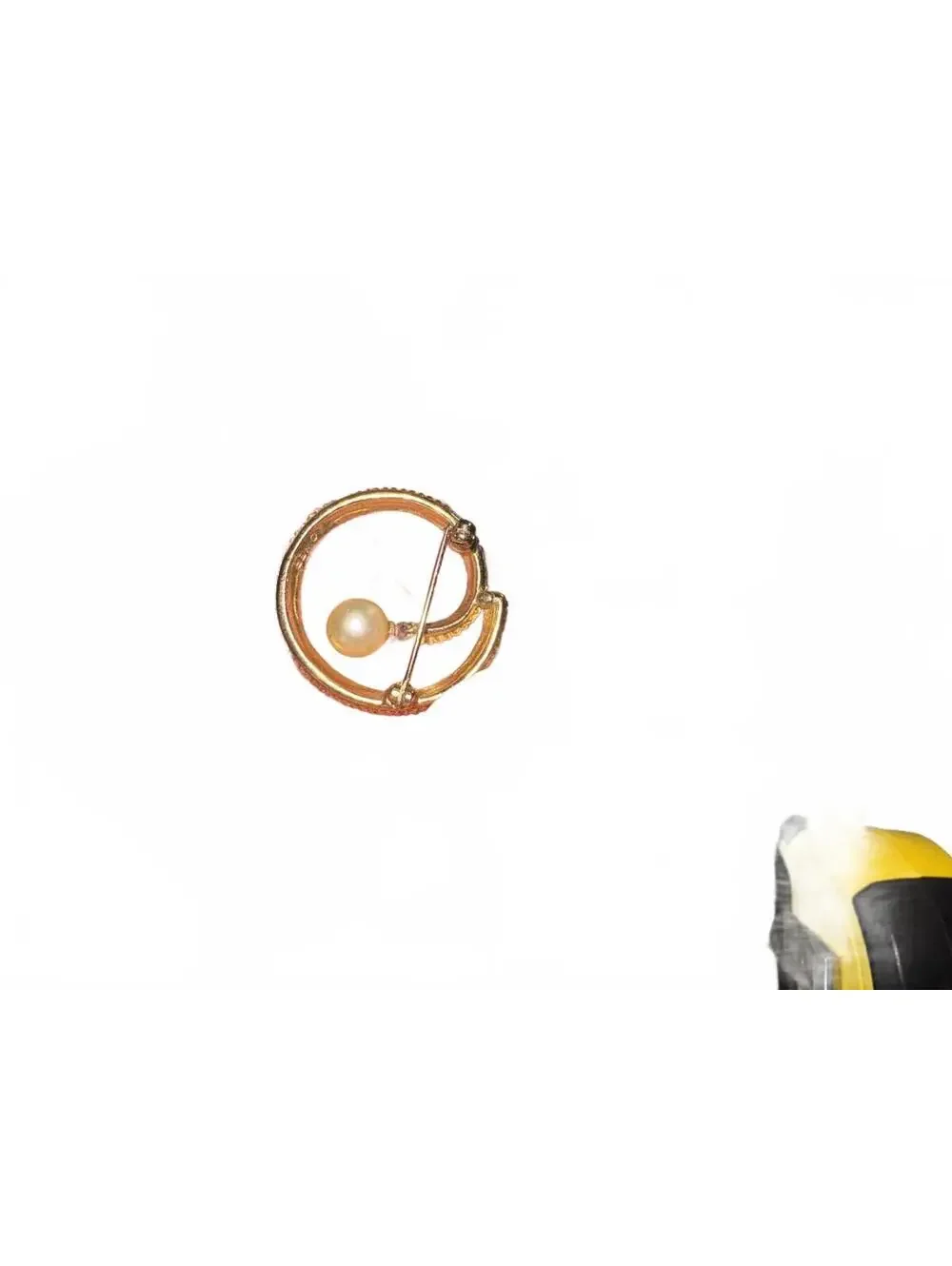 Ciner Vintage Gold Tone Circle Brooch Pin with Faux Pearl Accent